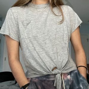 Grey tee